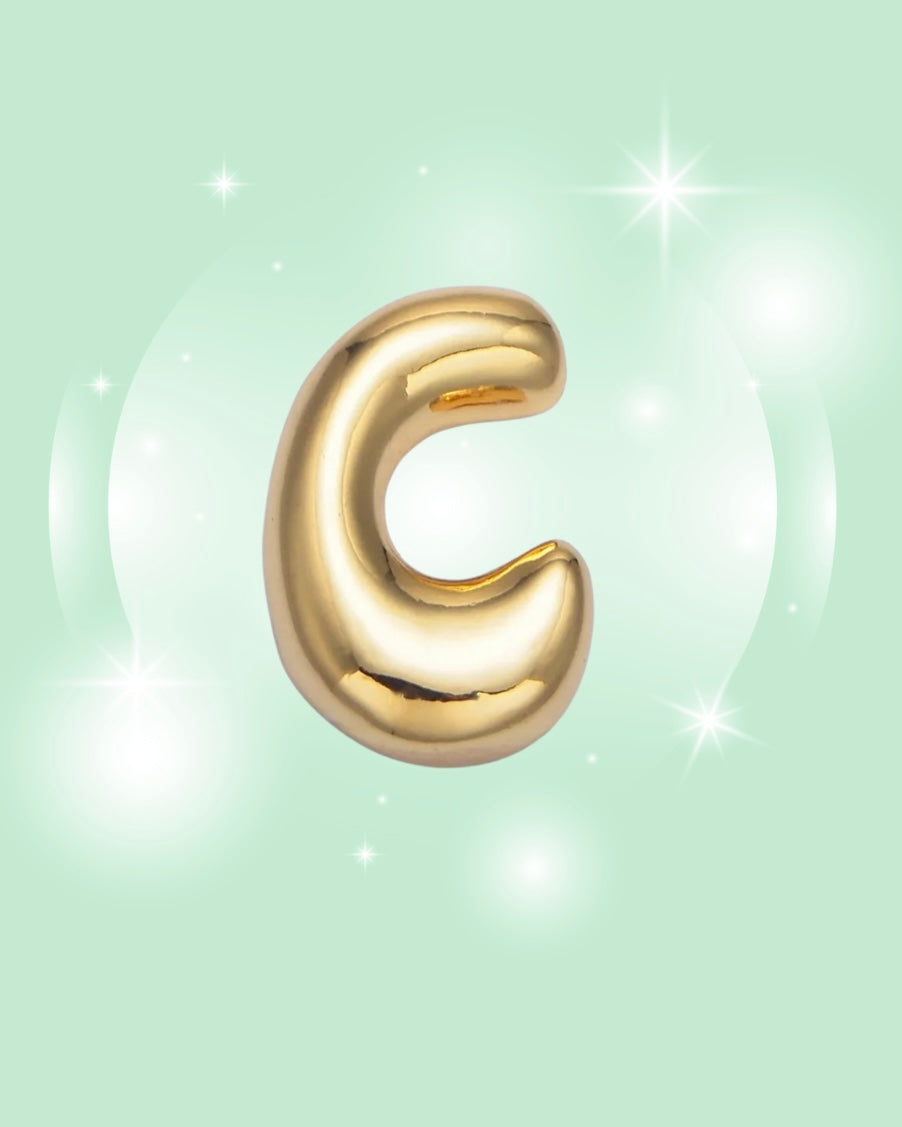 GOLD GROOVY INITIAL NECKLACE