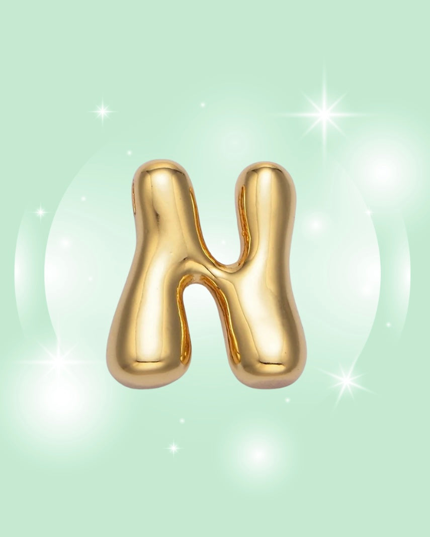 GOLD GROOVY INITIAL NECKLACE