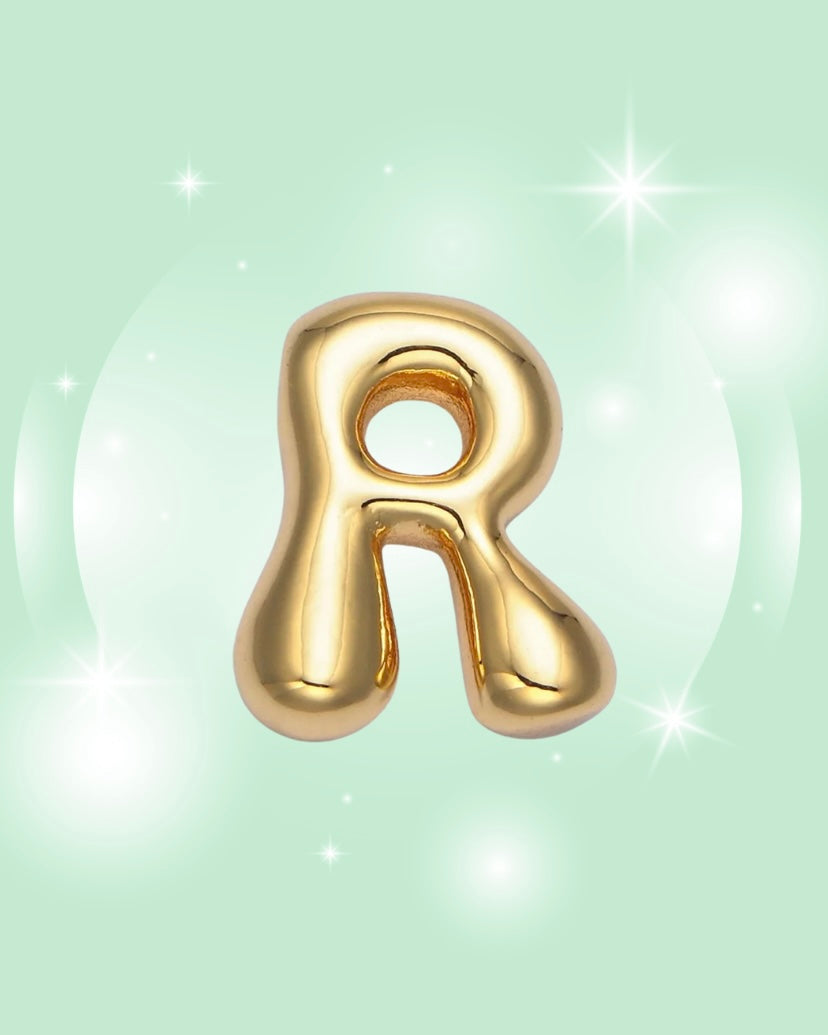 GOLD GROOVY INITIAL NECKLACE