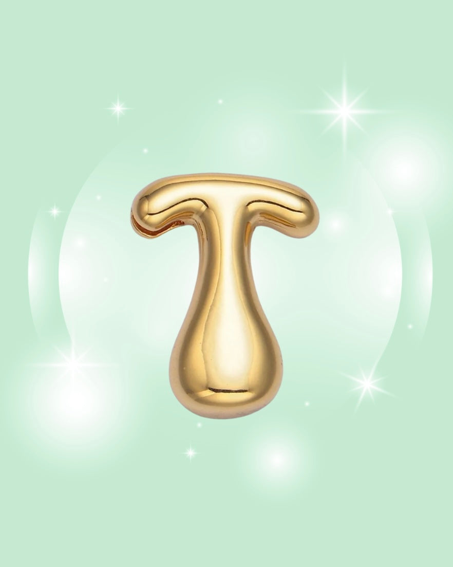 GOLD GROOVY INITIAL NECKLACE
