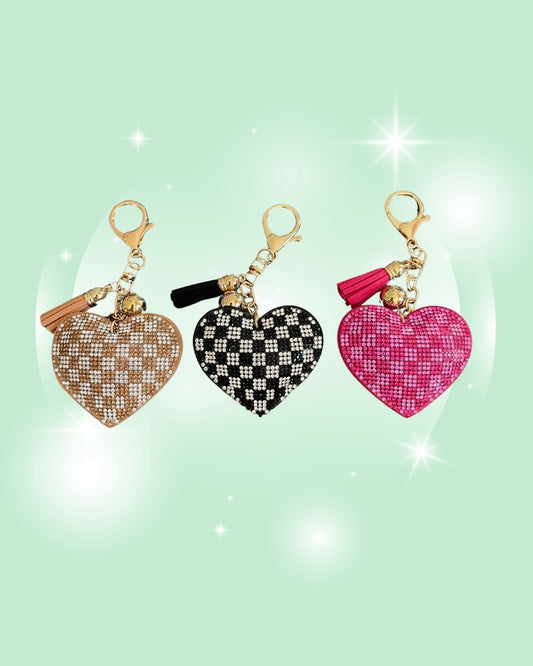 CHECKERED HEART RHINESTONE KEYCHAIN