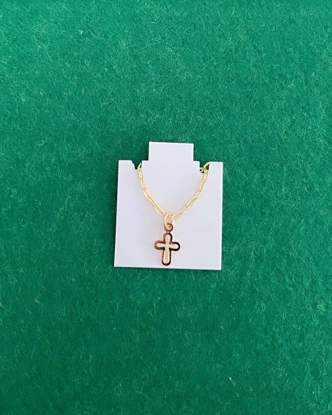 GOLD CROSS CHAIN NECKLACE