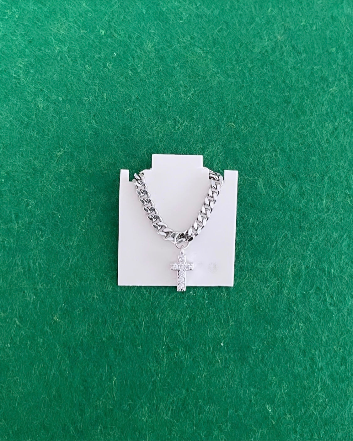 CUBAN CHAIN CROSS NECKLACE